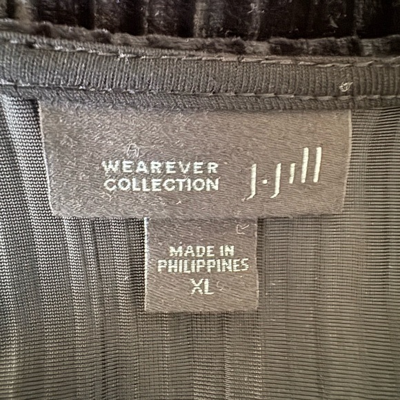 J. Jill Wearever Collection Black Velvet Pleated Top - Picture 5 of 9